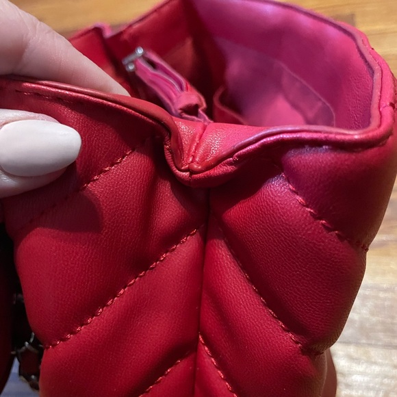 EUC Badgley Mischka Crossbody - Picture 10 of 13